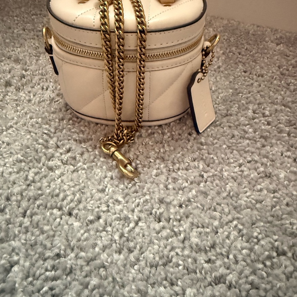 Coach Trail Crossbody Bag 12 With Pillow Quilting
